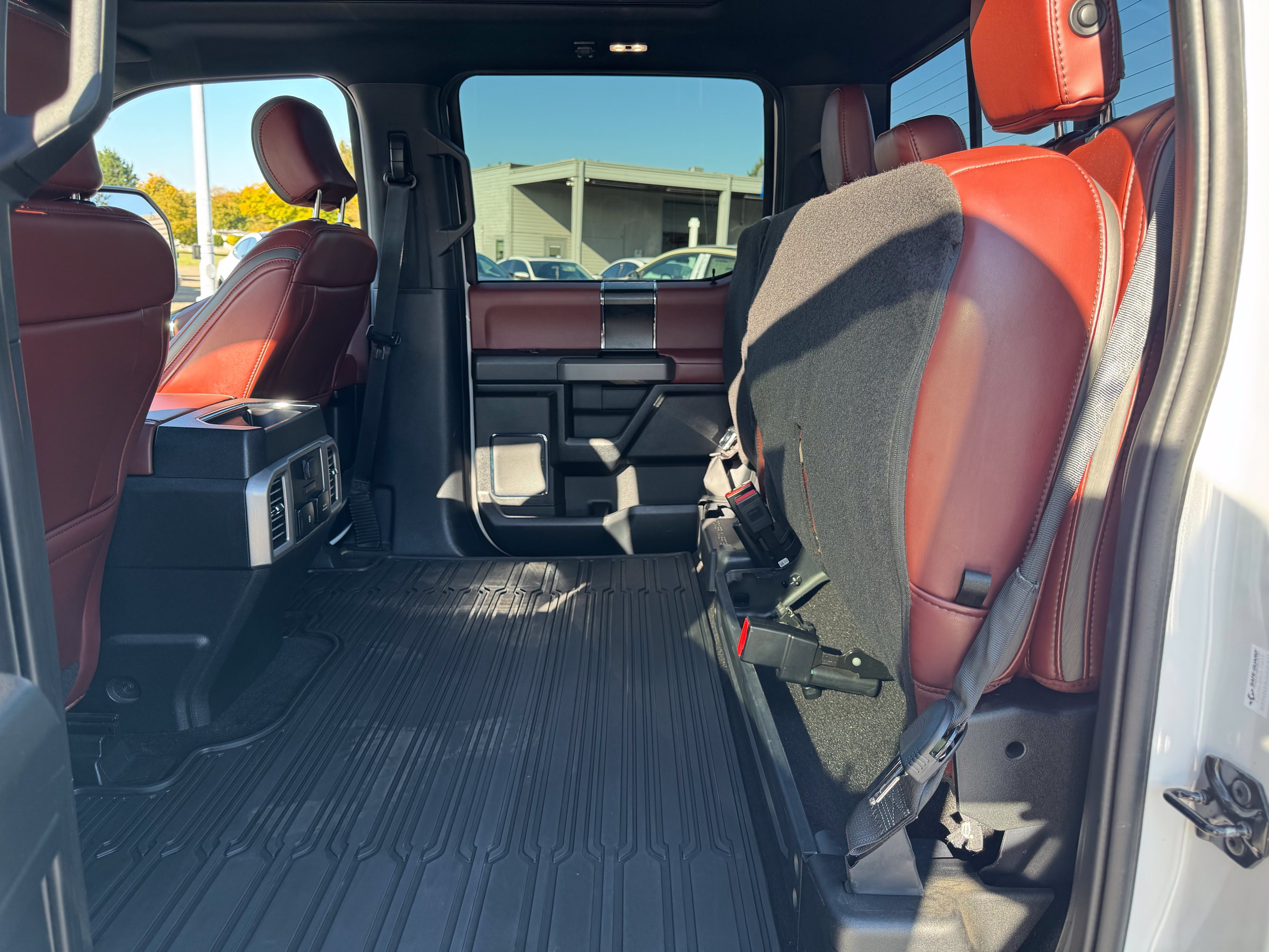 Certified 2019 Ford F150 Platinum w/ Equipment Group 701A Luxury AWD/4WD image 29