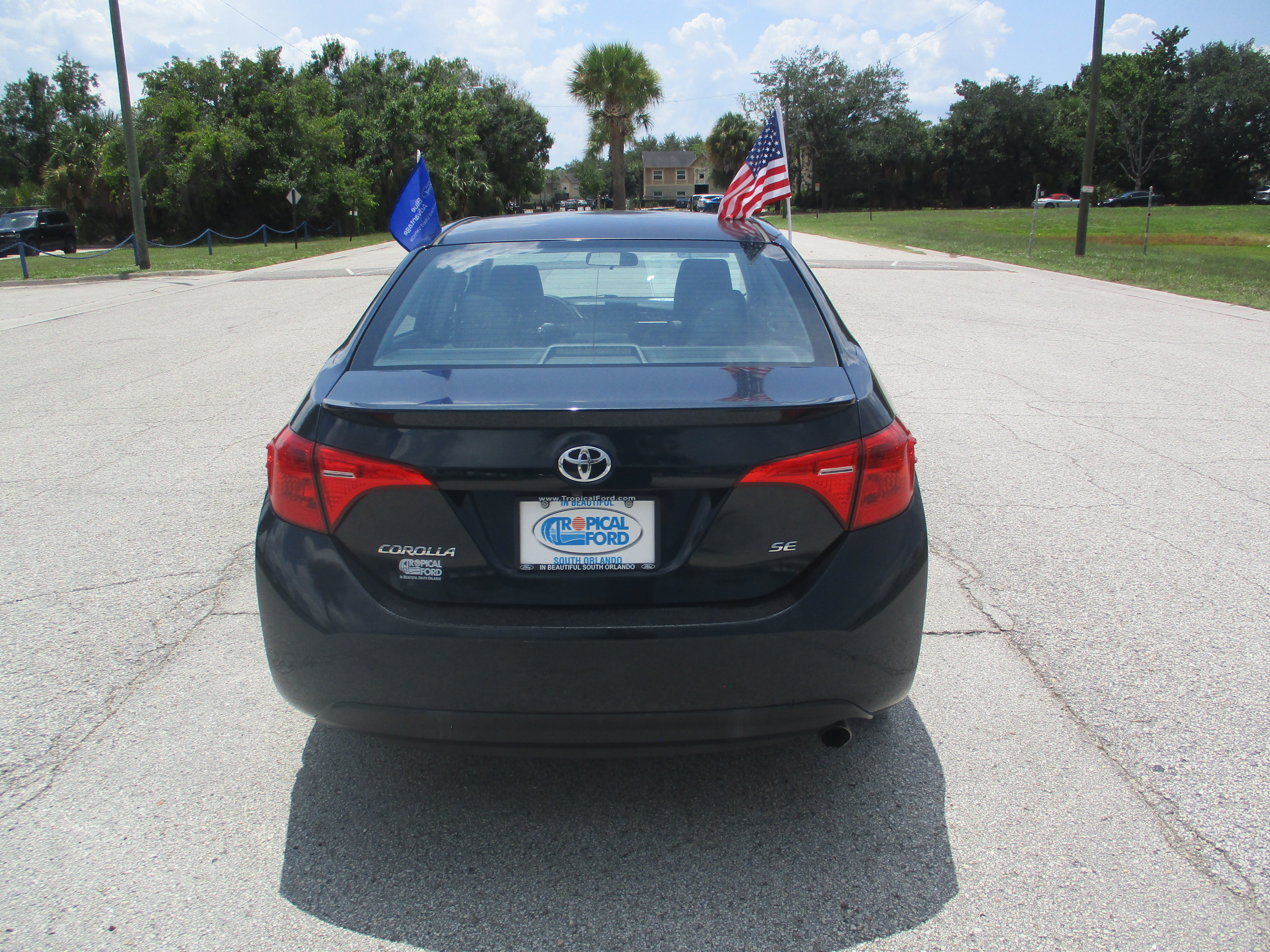 Used 2019 Toyota Corolla SE FWD image 6