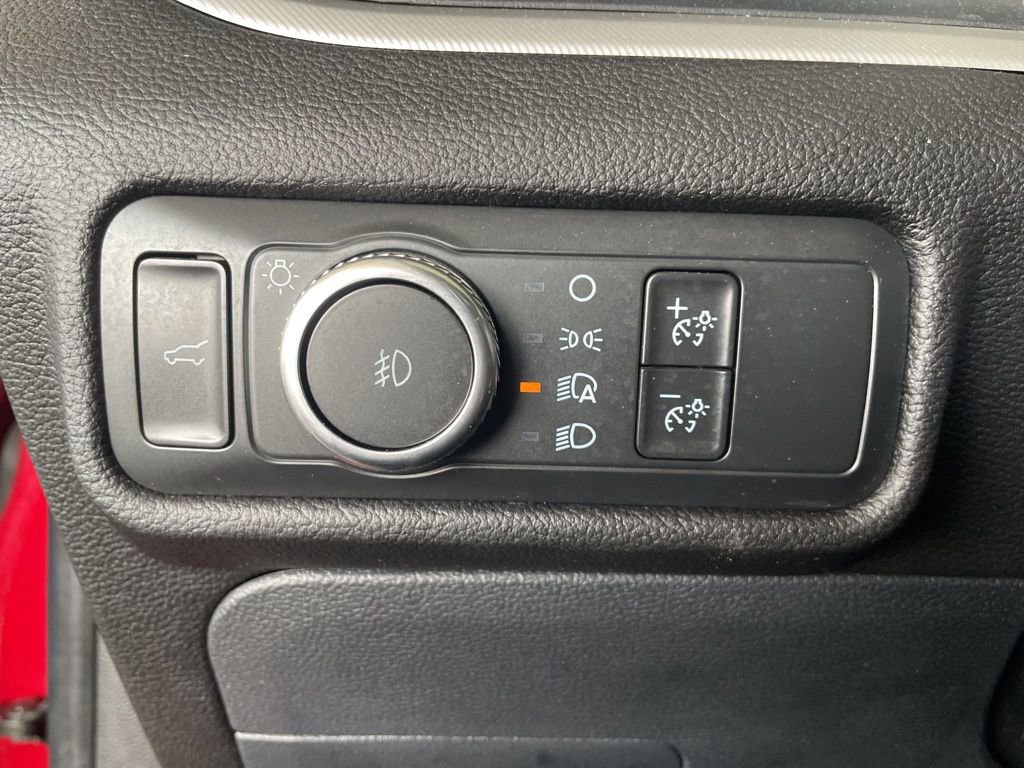 Certified 2022 Ford Explorer XLT w/ Equipment Group 202A AWD/4WD image 19