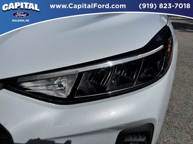 Certified 2025 Ford Escape SE FWD image 11