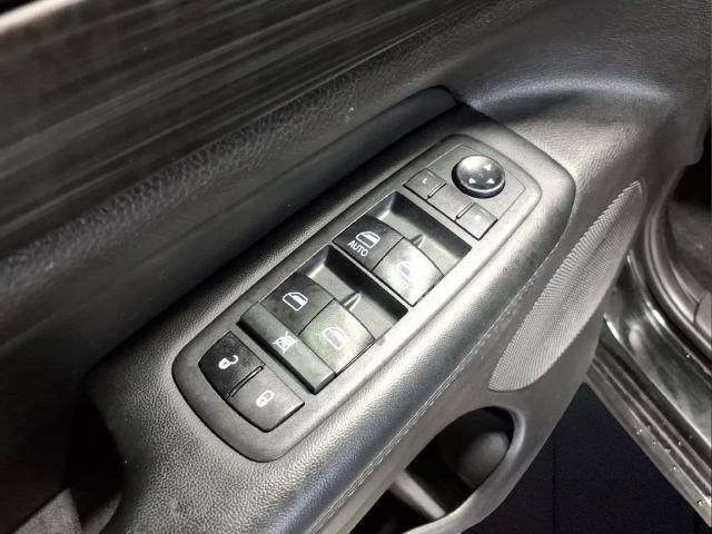 Used 2021 Jeep Grand Cherokee Laredo X AWD/4WD image 16