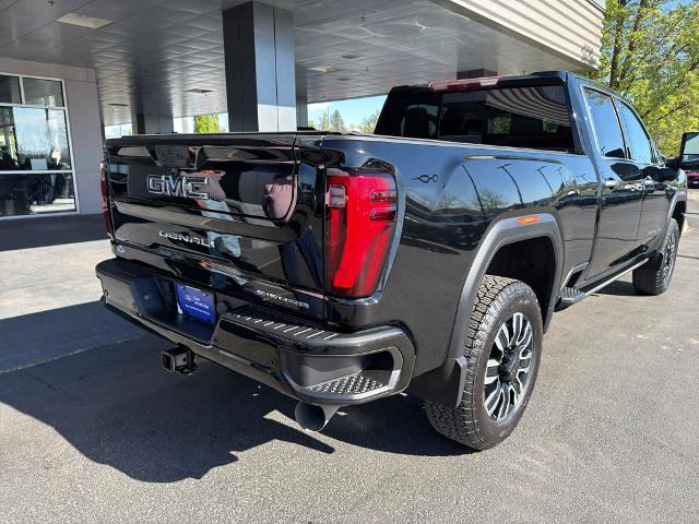 Used 2024 GMC Sierra 3500 Denali Ultimate AWD/4WD image 14