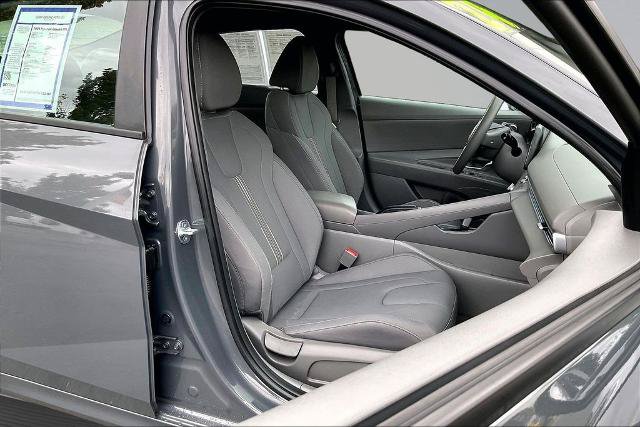 Used 2024 Hyundai Elantra SEL FWD image 7