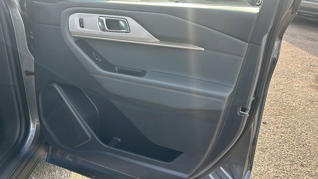 Certified 2025 Ford Explorer Active w/ Active Comfort Package image 10