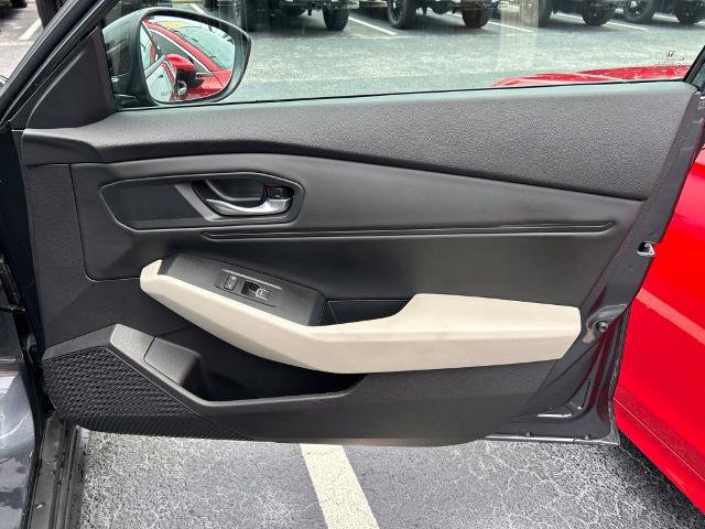 Used 2025 Honda Accord SE image 38