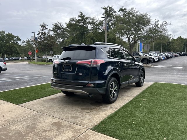Used 2018 Toyota RAV4 XLE FWD image 6