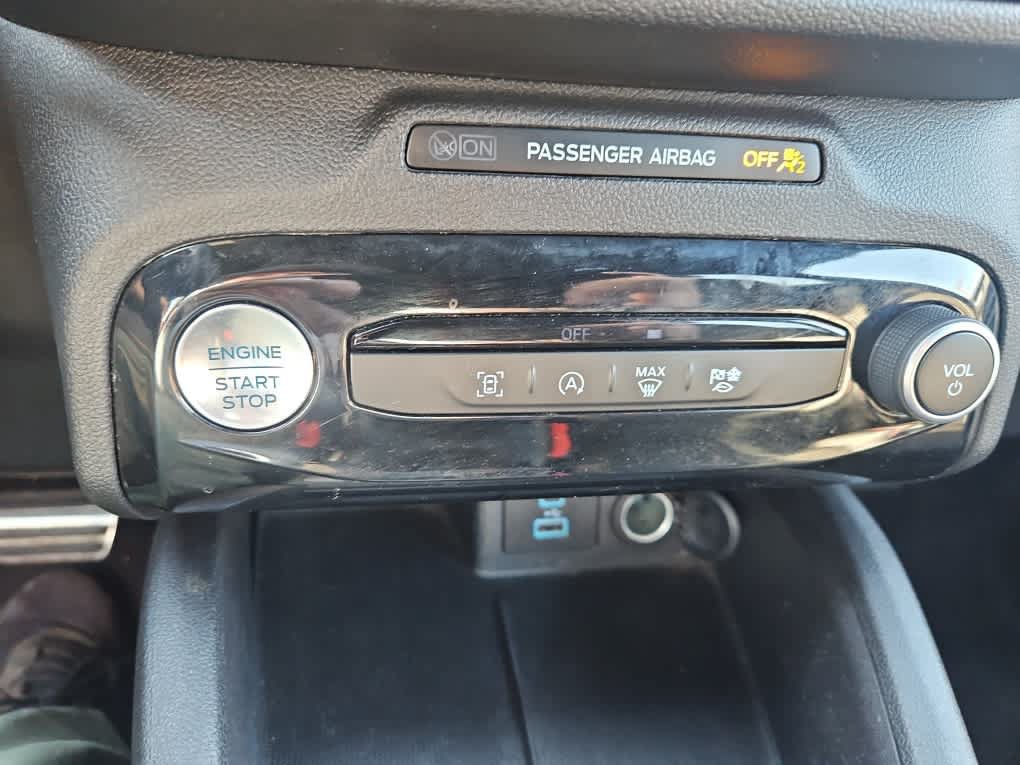 Certified 2023 Ford Escape ST-Line FWD image 18