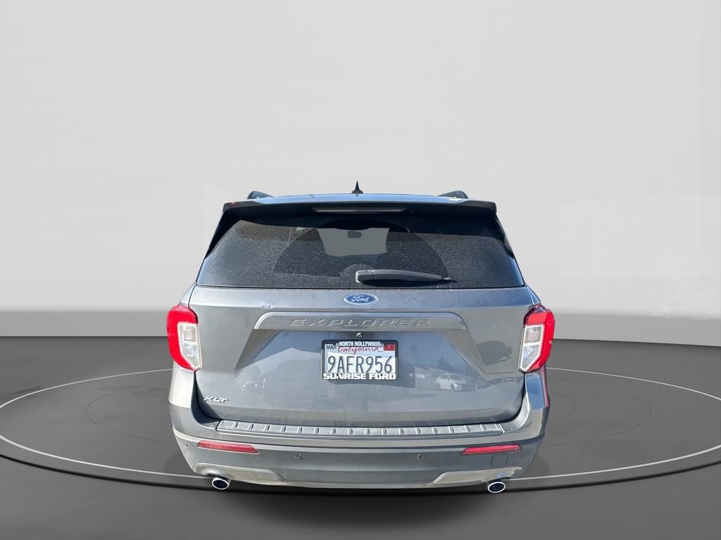 Certified 2022 Ford Explorer XLT w/ Equipment Group 202A image 5