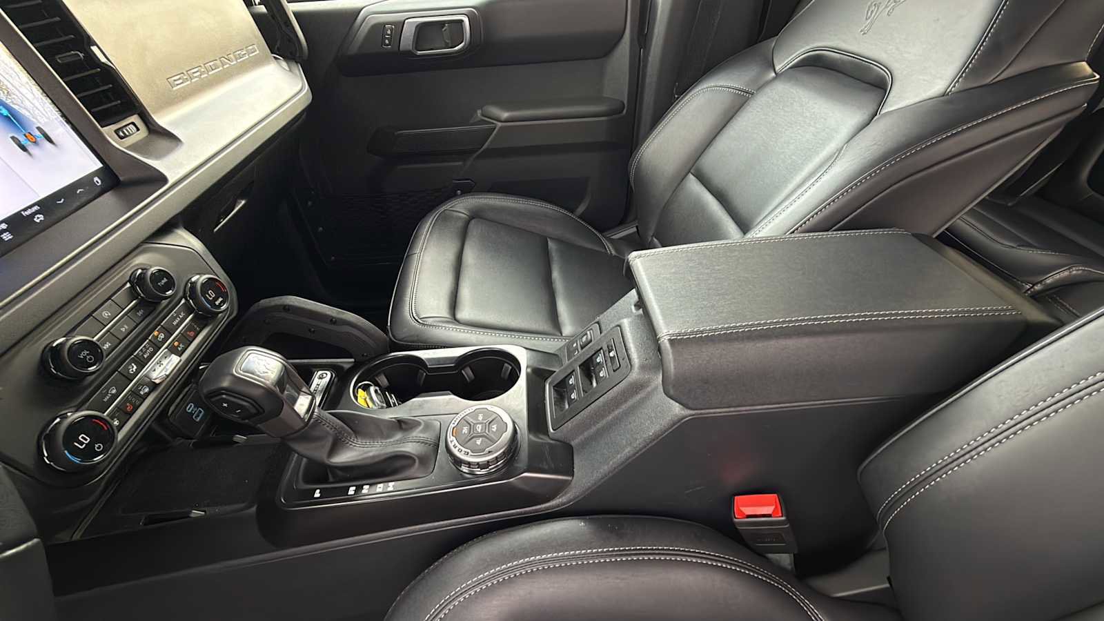 Certified 2025 Ford Bronco Badlands image 27