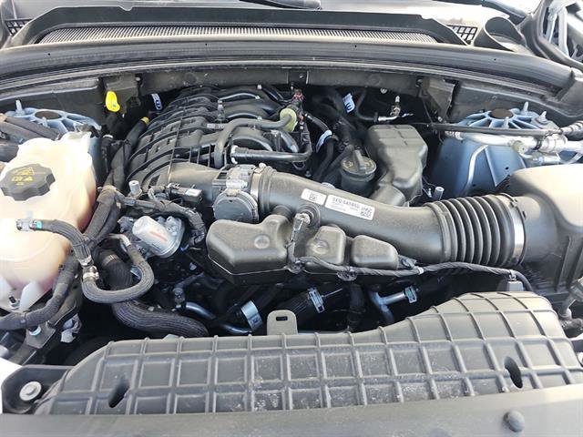 Used 2023 Jeep Grand Cherokee Altitude image 8