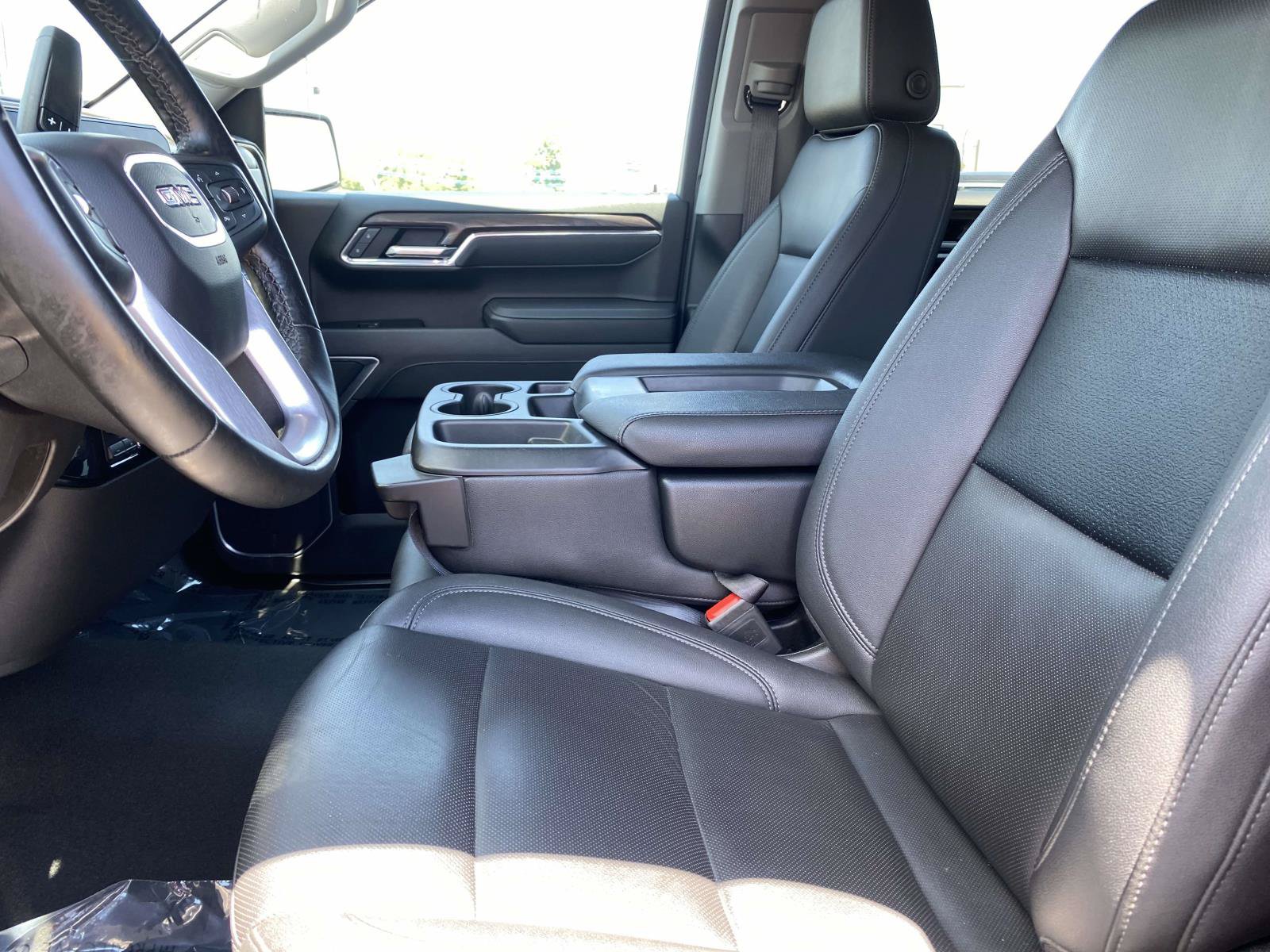 Used 2025 GMC Sierra 1500 SLT AWD/4WD image 15