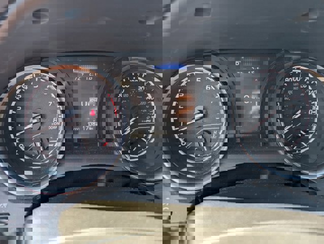 Used 2024 Toyota Camry SE image 19