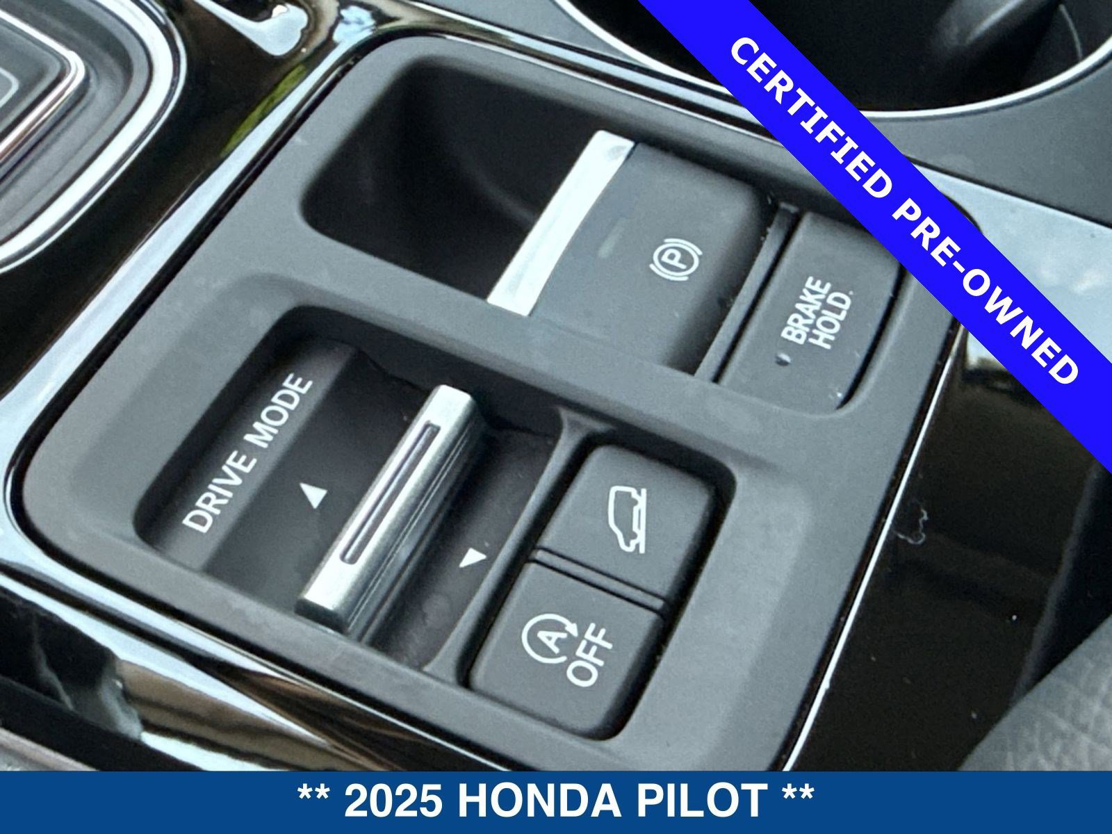 Used 2025 Honda Pilot EX-L image 32