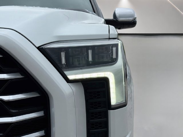 Used 2022 Toyota Tundra Capstone AWD/4WD image 10