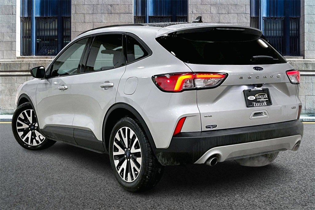 Certified 2020 Ford Escape SE Sport image 10