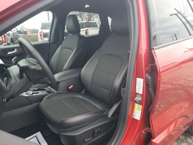 Certified 2023 Ford Escape ST-Line Select w/ Tech Pack #1 image 17