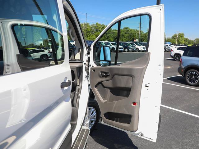 Certified 2025 Ford Transit 250 Low Roof w/ Exterior Upgrade Package RWD image 28