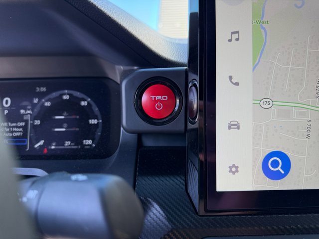 Used 2025 Toyota Tacoma TRD Pro AWD/4WD image 31
