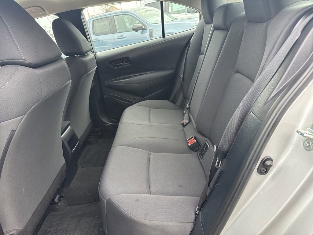 Used 2022 Toyota Corolla LE image 56