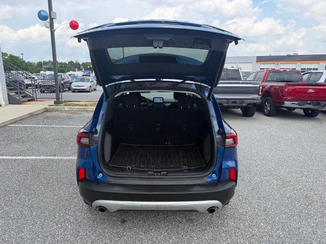 Certified 2023 Ford Escape Active AWD/4WD image 9