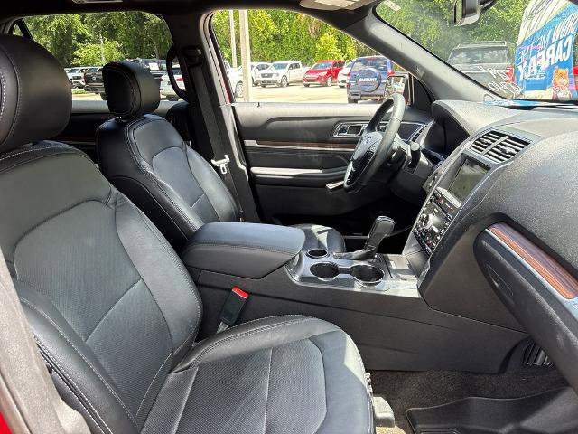 Certified 2017 Ford Explorer Limited w/ Class II Trailer Tow Package FWD image 29