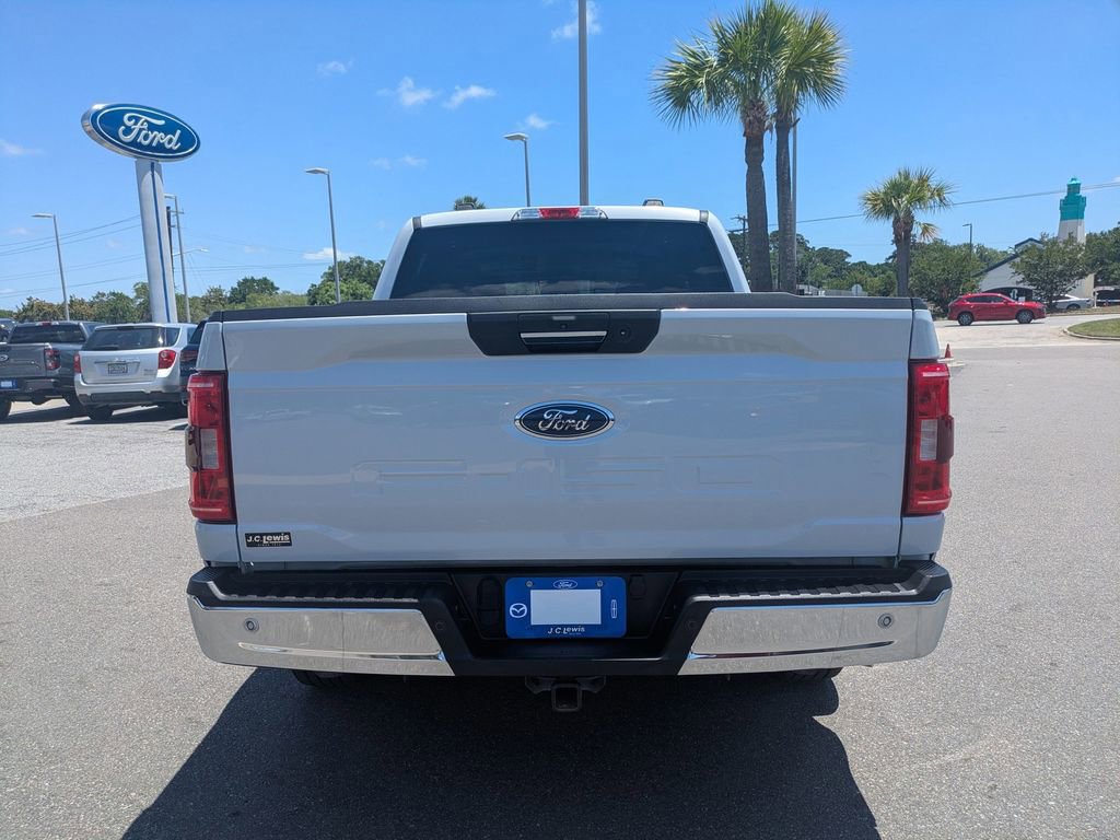 Certified 2022 Ford F150 XLT w/ Equipment Group 301A Mid RWD image 5