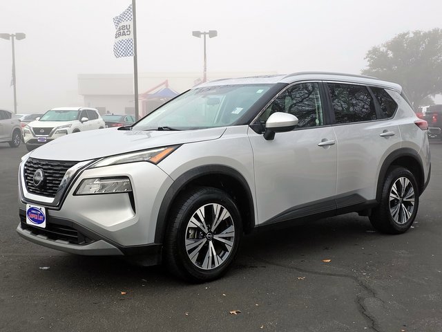 Used 2023 Nissan Rogue SV w/ SV Premium B Package image 9