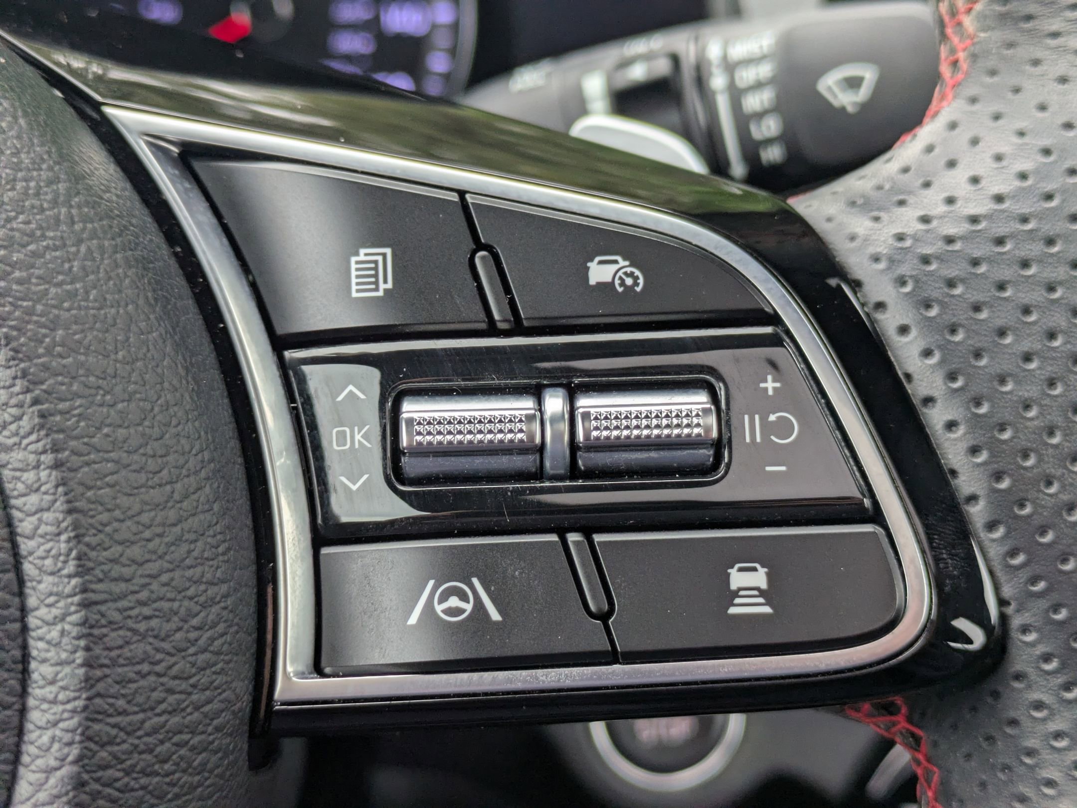 Used 2023 Kia Forte GT w/ GT2 Package FWD image 18