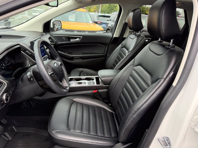 Certified 2024 Ford Edge SEL w/ Convenience Package AWD/4WD image 6