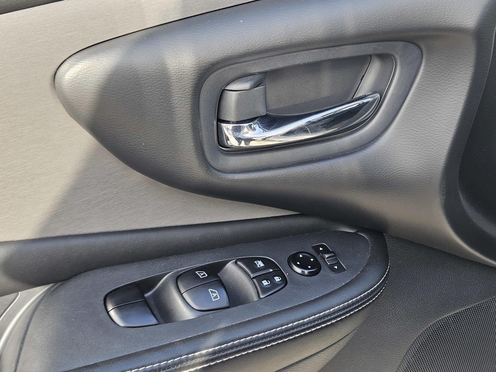 Used 2023 Nissan Murano SV AWD/4WD image 13