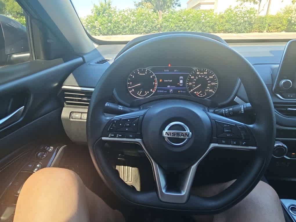 Used 2021 Nissan Altima 2.5 SV FWD image 15