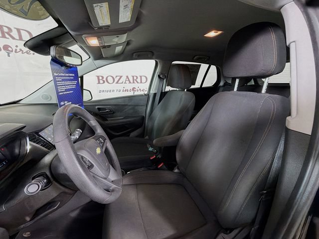 Used 2020 Chevrolet Trax LS w/ Tint and Cruise Package FWD image 23