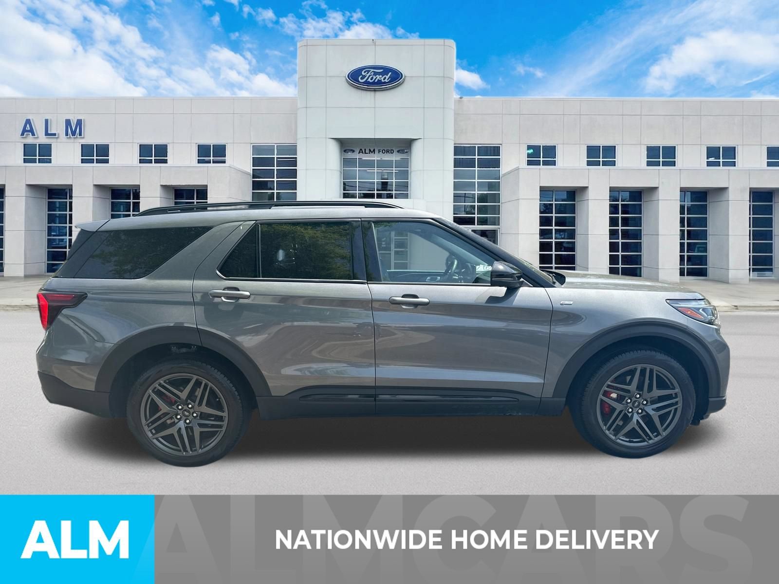 Certified 2025 Ford Explorer ST-Line w/ ST-Line Street Pack AWD/4WD image 4