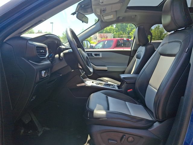 Certified 2023 Ford Explorer XLT w/ Equipment Group 202A AWD/4WD image 15
