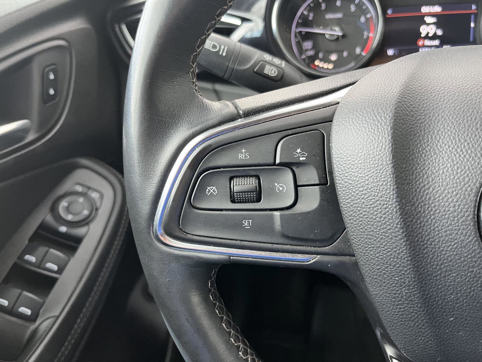 Used 2022 Buick Encore GX Select w/ Sport Touring Package image 16