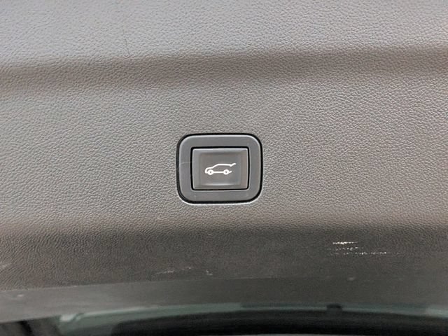 Used 2023 GMC Yukon Denali Ultimate AWD/4WD image 28