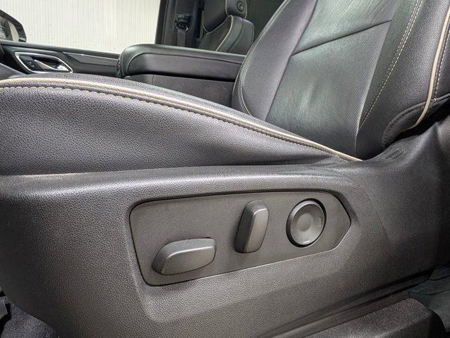 Used 2023 GMC Yukon SLT w/ SLT Premium Package AWD/4WD image 12