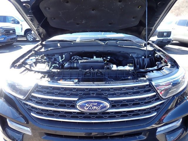 Certified 2023 Ford Explorer XLT w/ Equipment Group 202A image 14