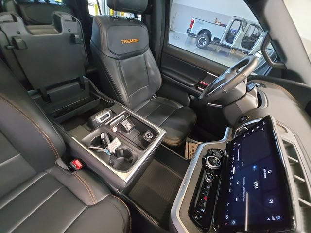 Certified 2025 Ford Expedition Tremor AWD/4WD image 30
