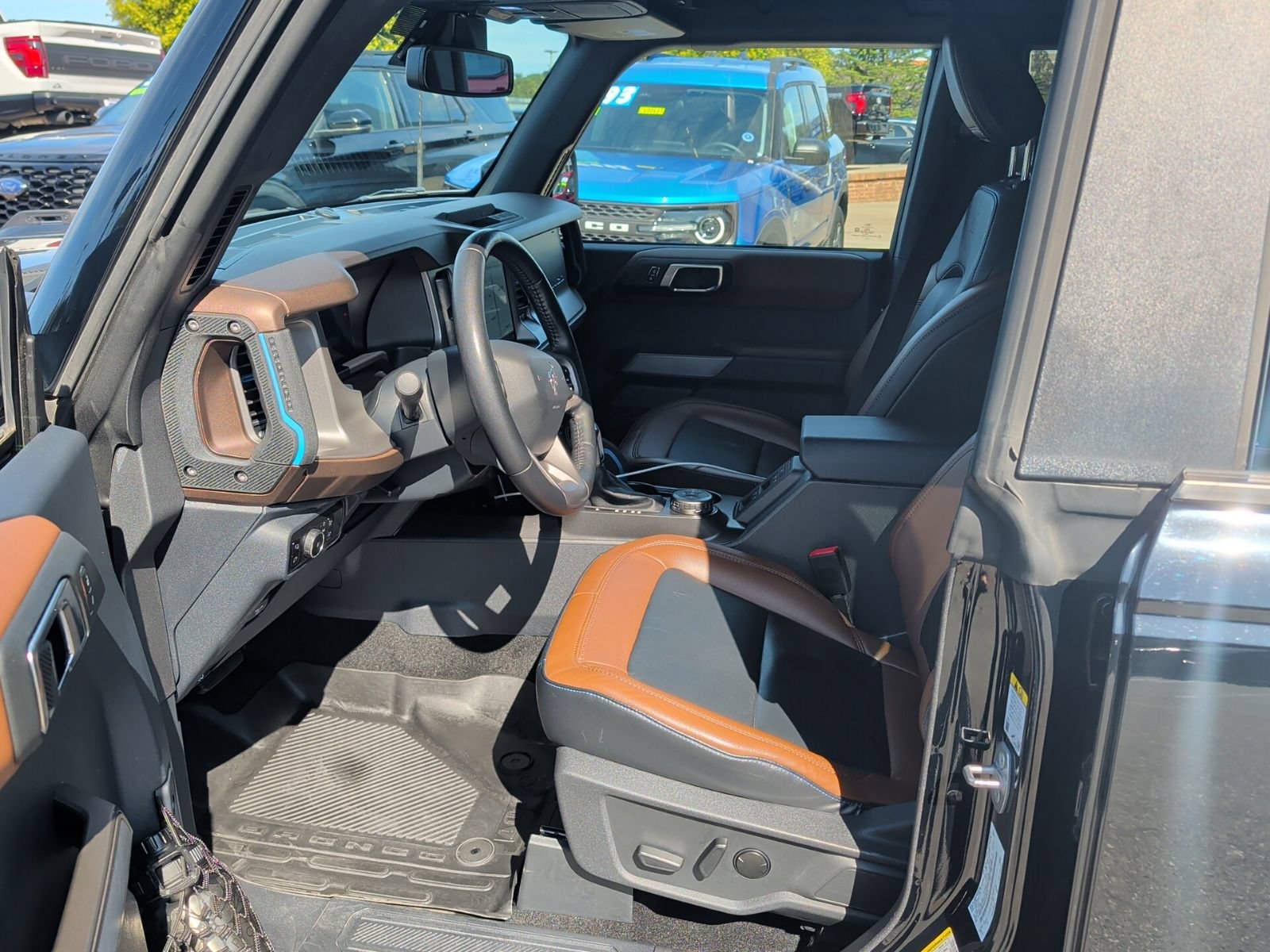 Certified 2023 Ford Bronco Outer Banks AWD/4WD image 12