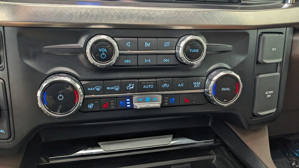 Certified 2024 Ford F250 King Ranch AWD/4WD image 30