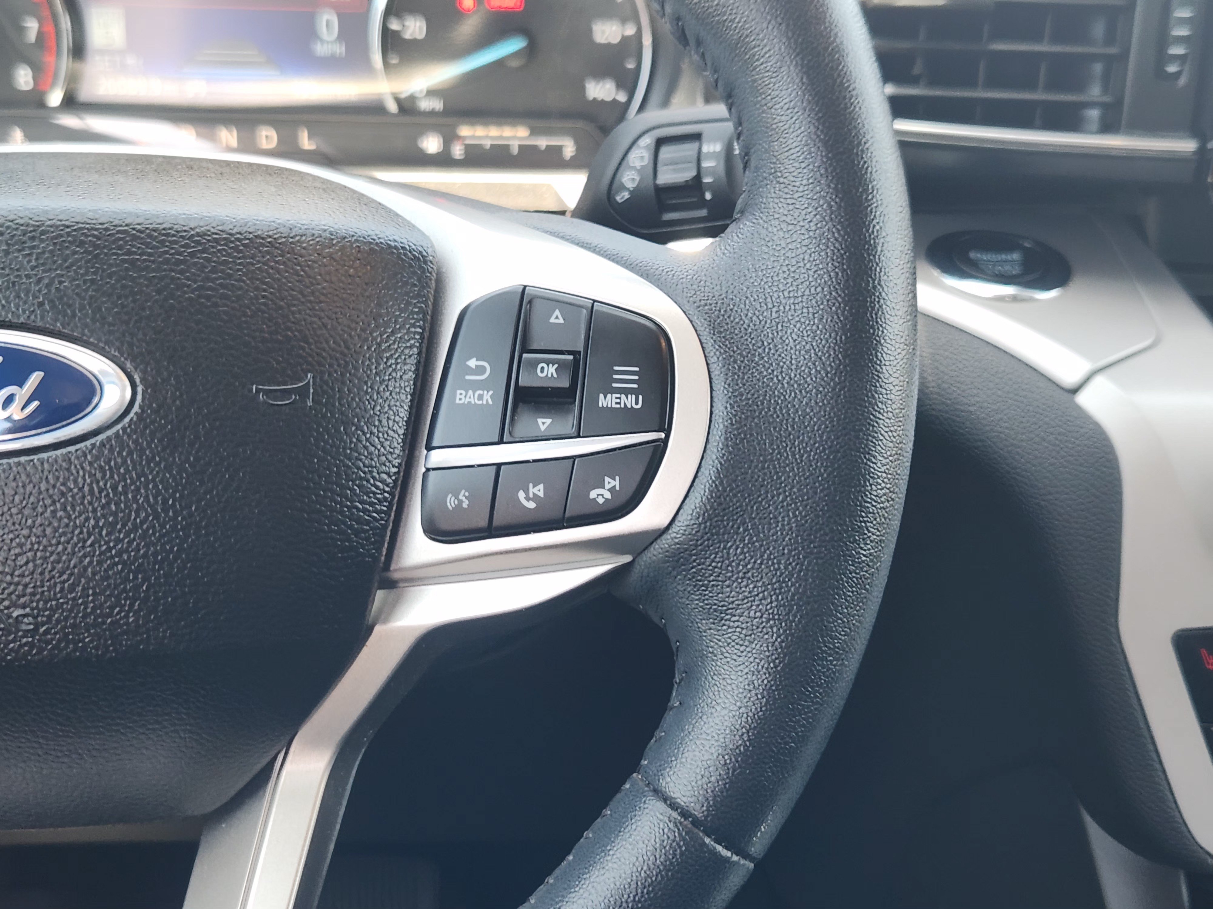 Certified 2023 Ford Explorer XLT w/ Equipment Group 202A AWD/4WD image 29