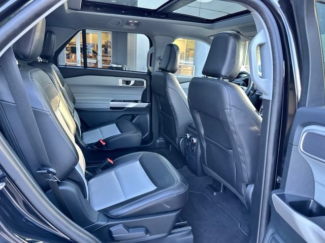 Certified 2023 Ford Explorer XLT w/ Equipment Group 202A AWD/4WD image 49