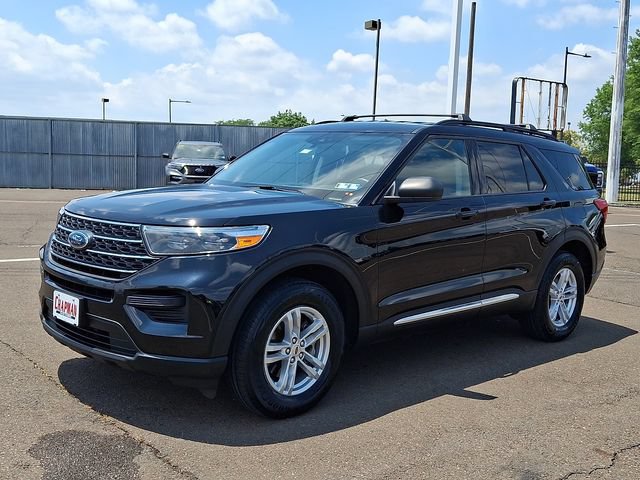 Certified 2023 Ford Explorer XLT AWD/4WD image 3