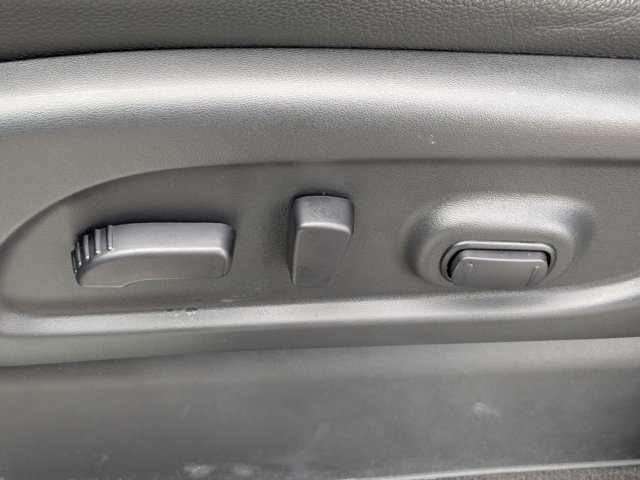 Used 2021 Nissan Titan PRO-4X w/ Pro-4x Convenience Package image 18