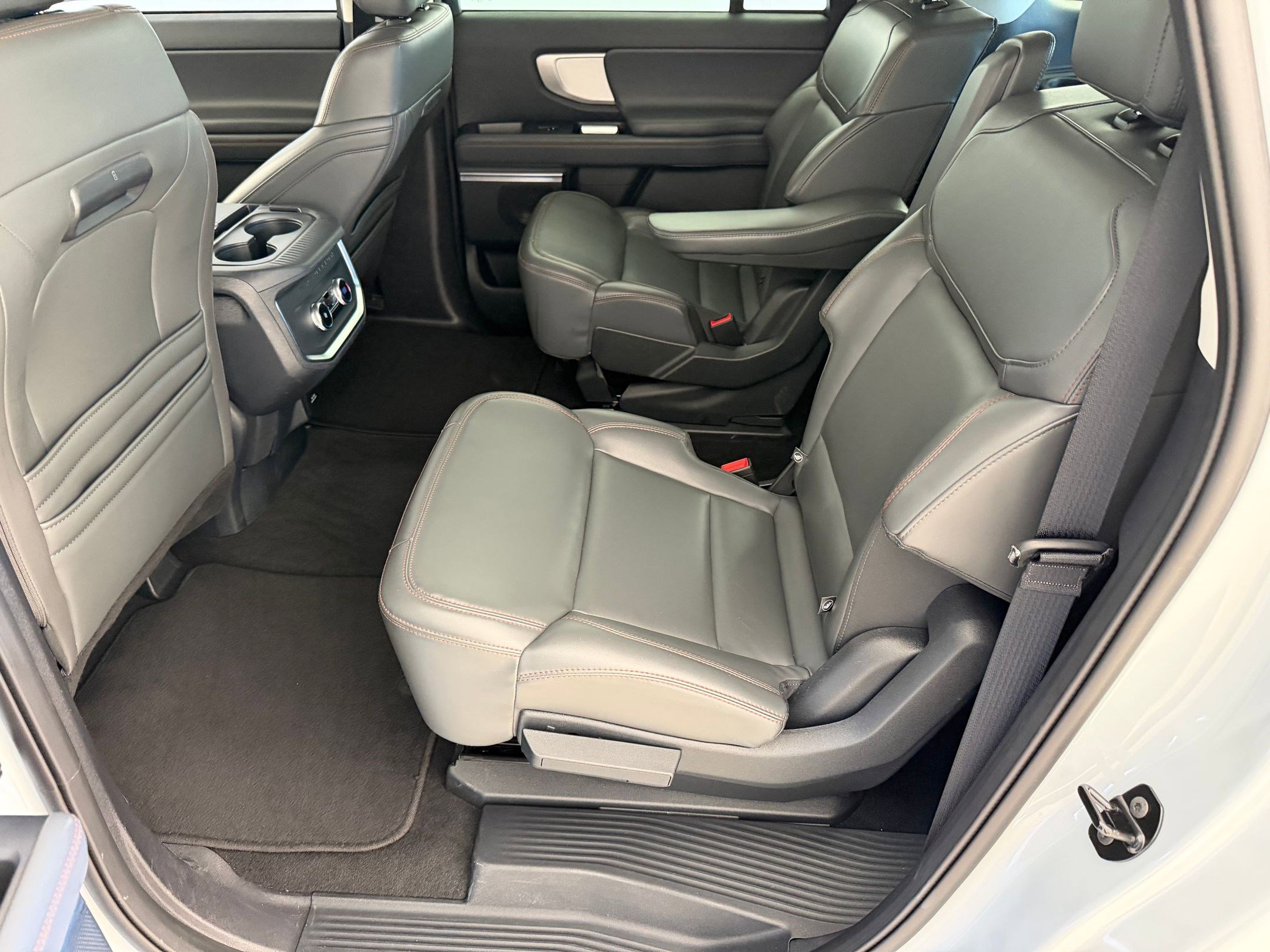 Certified 2025 Ford Expedition Max Active image 14