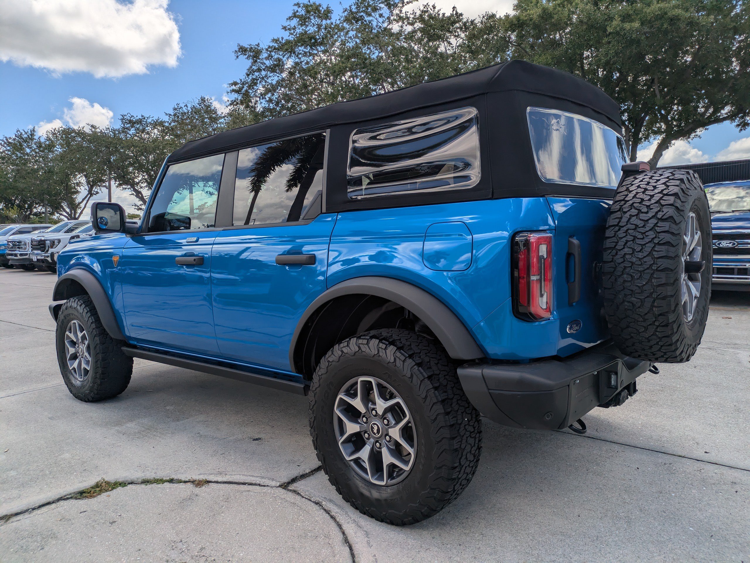 Certified 2023 Ford Bronco Badlands AWD/4WD image 6