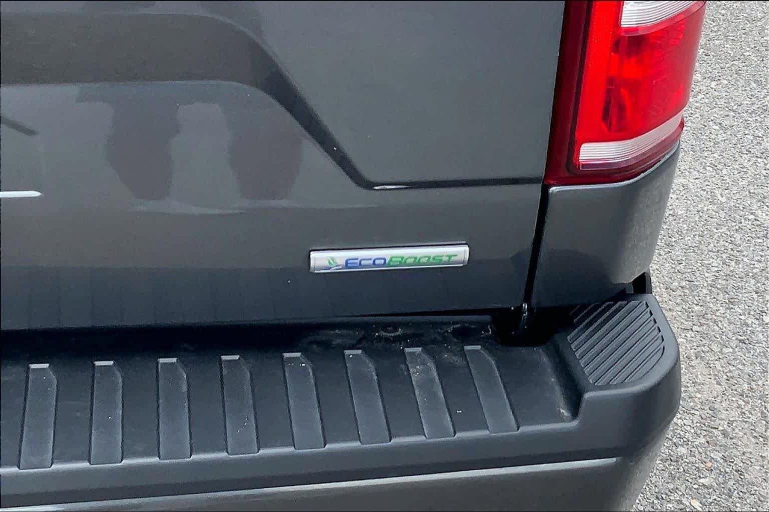 Certified 2019 Ford F150 XLT w/ Equipment Group 302A Luxury AWD/4WD image 10