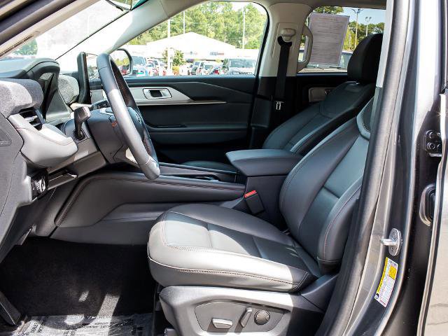Certified 2025 Ford Explorer Active w/ Active Comfort Package AWD/4WD image 19