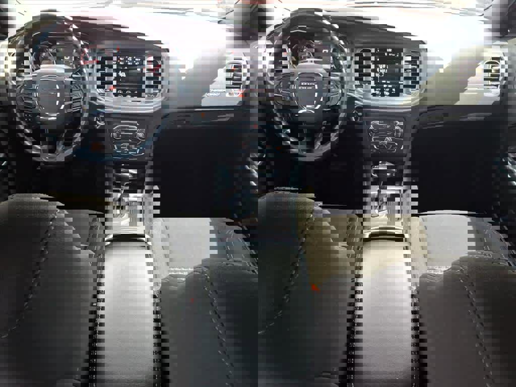 Used 2023 Dodge Charger SXT image 18